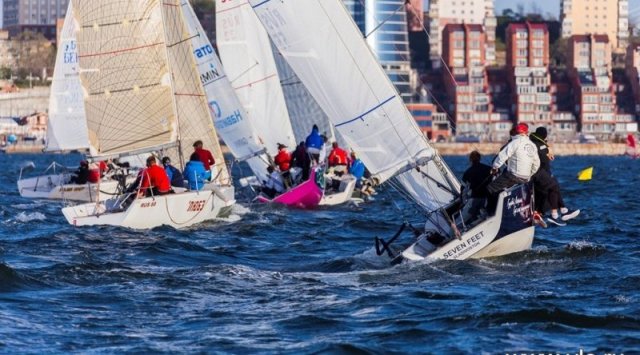 A regatta for the trophy commander of the Pacific Fleet commenced in Vladivostok